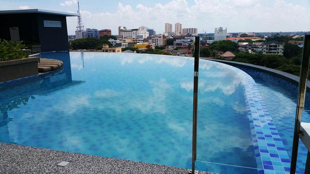 Cheqma D'Perdana Apartment コタバル エクステリア 写真