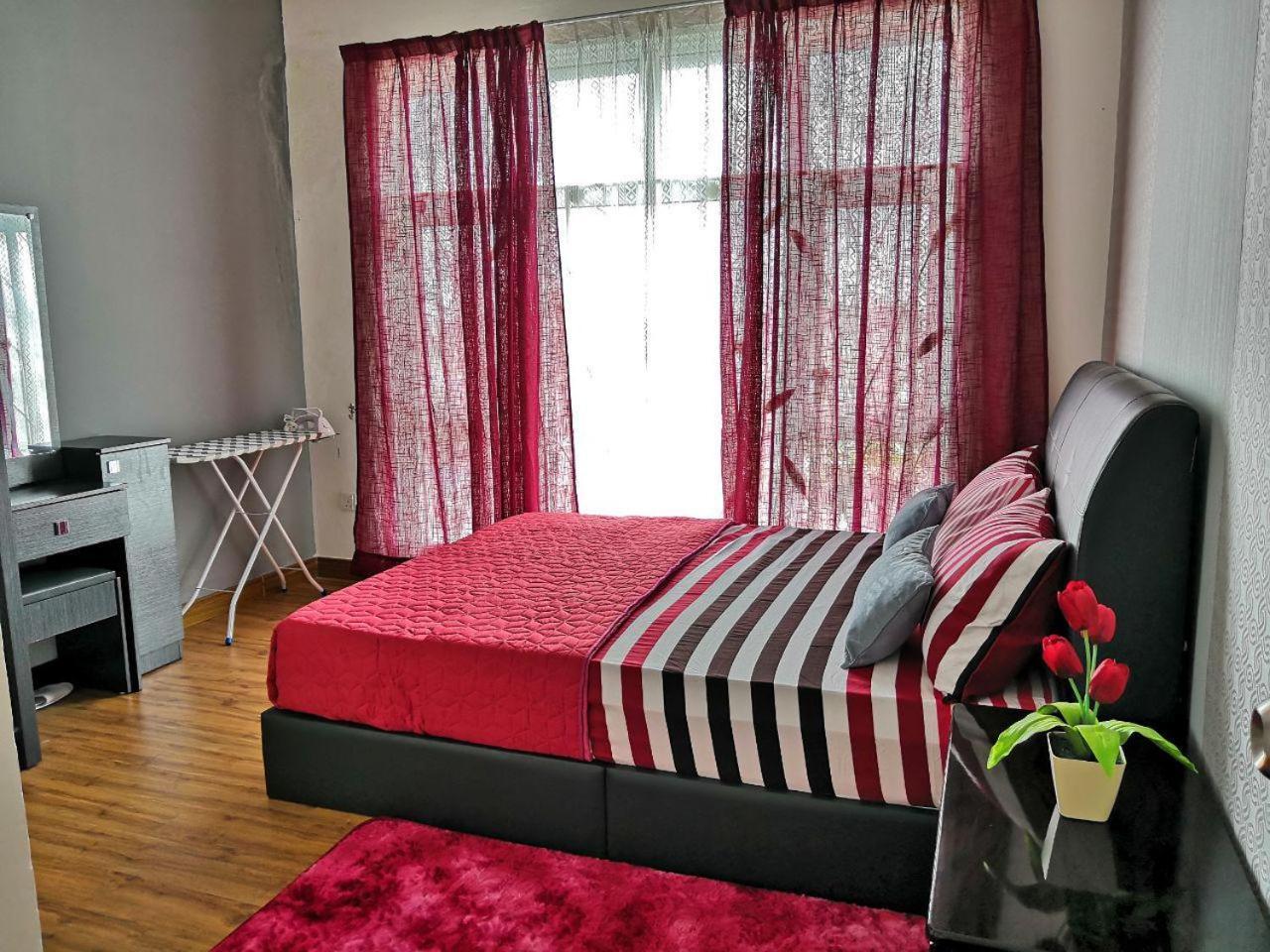Cheqma D'Perdana Apartment コタバル エクステリア 写真