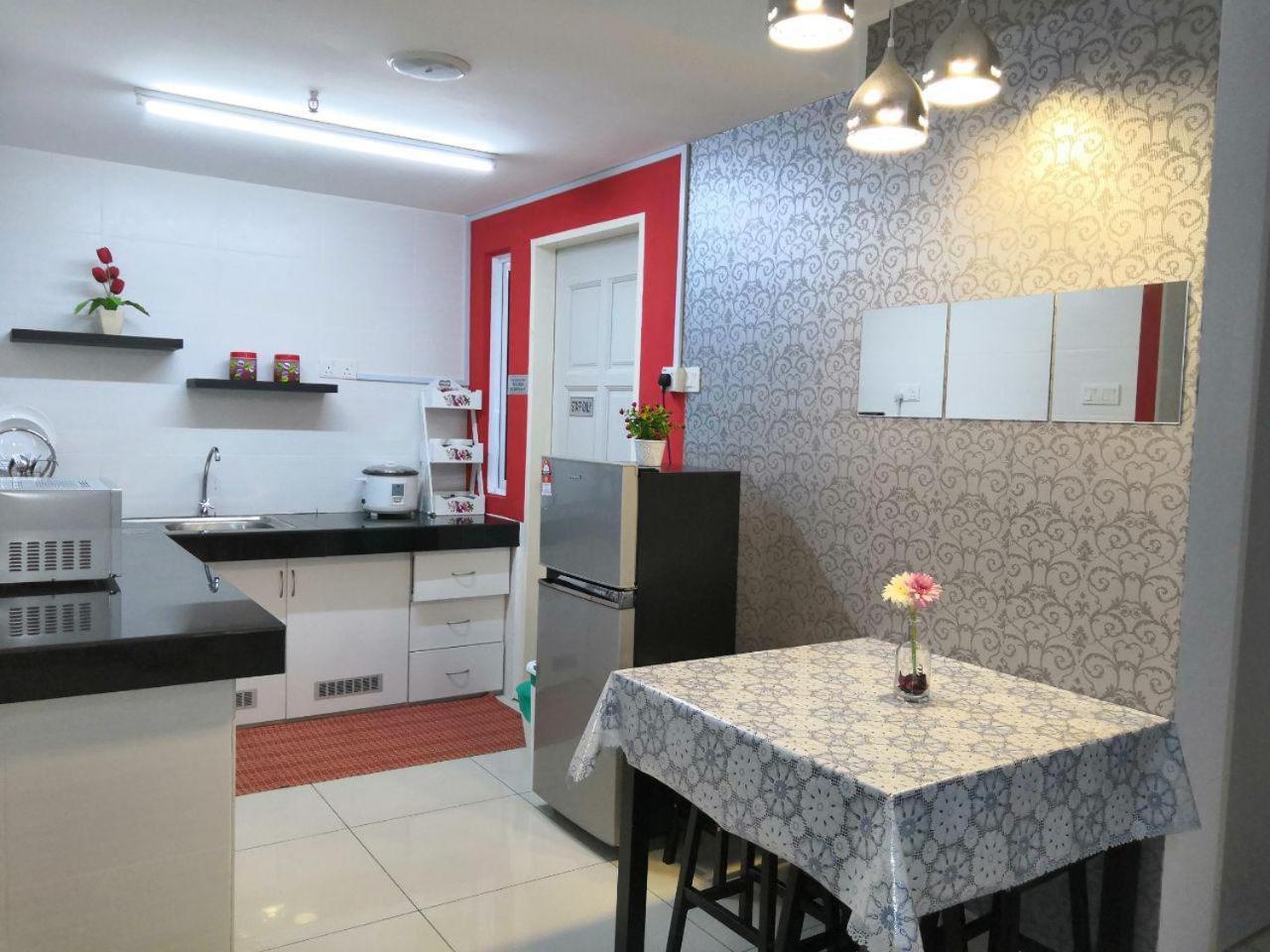 Cheqma D'Perdana Apartment コタバル エクステリア 写真